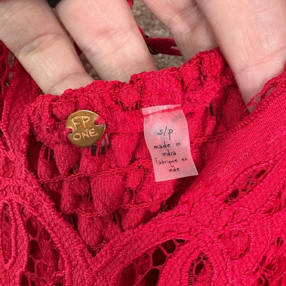 FREE PEOPLE Adella Mini Dress Womens Small Red Lace Boho Crochet Coquette Date